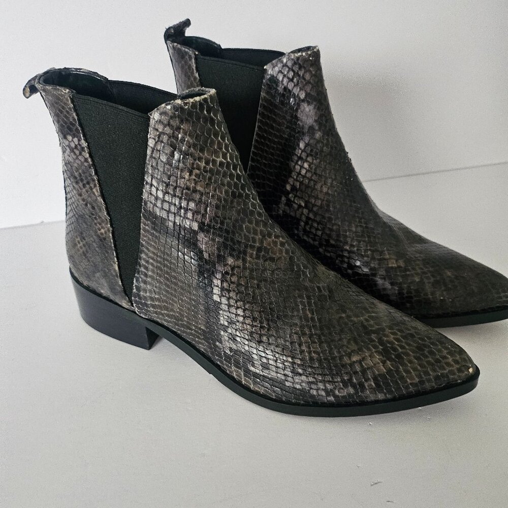 Van Dalen, Made in Portugal, Size 38, Snakeskin Boots